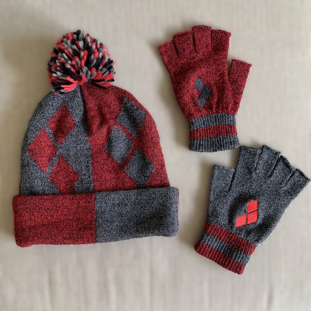 Harley Quinn beanie hat and gloves set